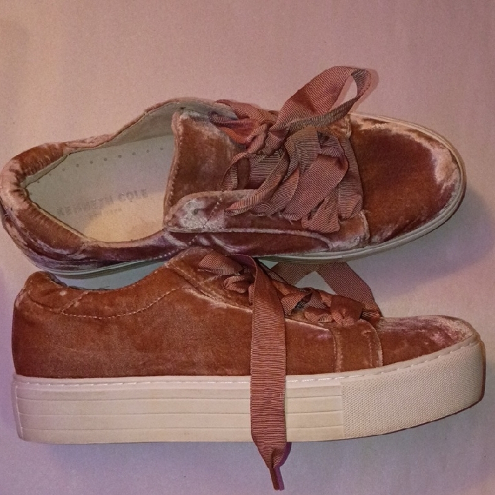 Kenneth Cole Baby Pink Women's Velvet Platform Sneakers